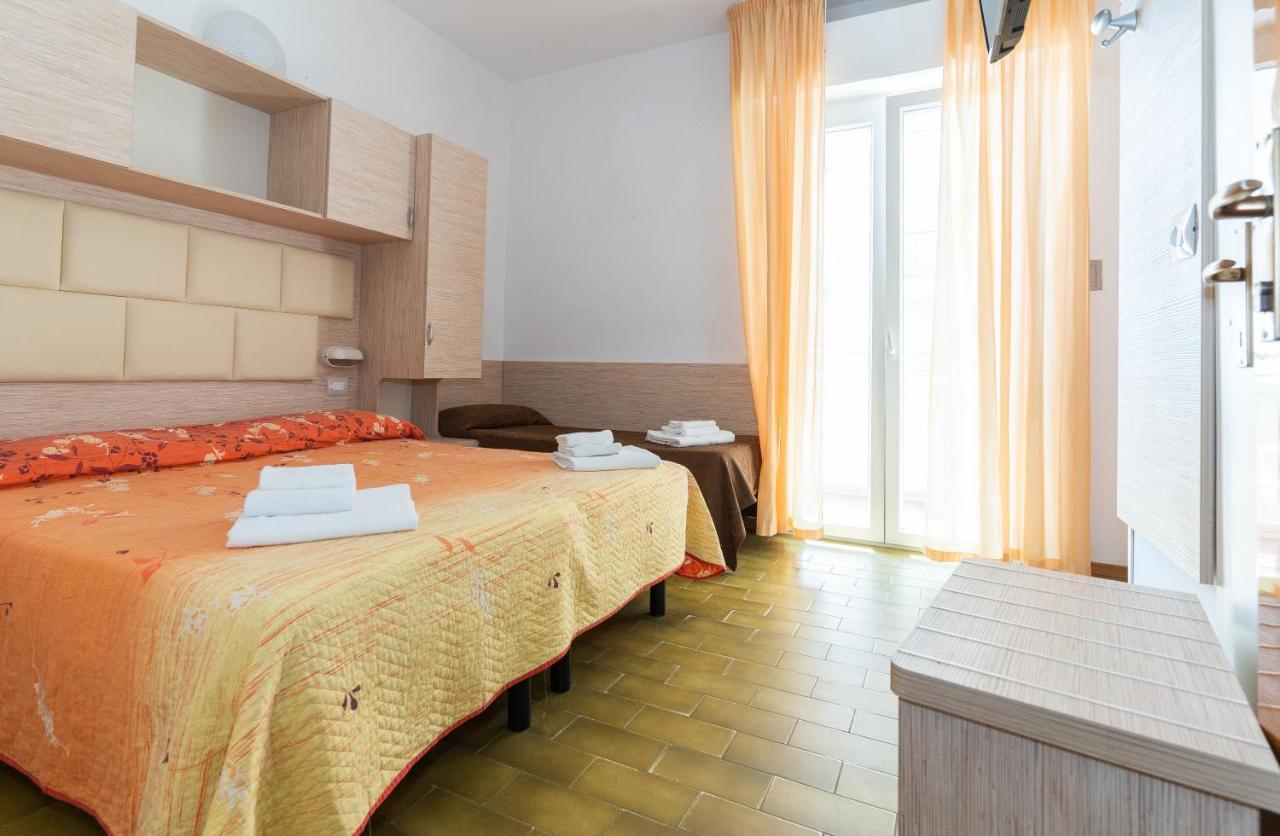 Hotel Croce Del Sud 리미니 외부 사진